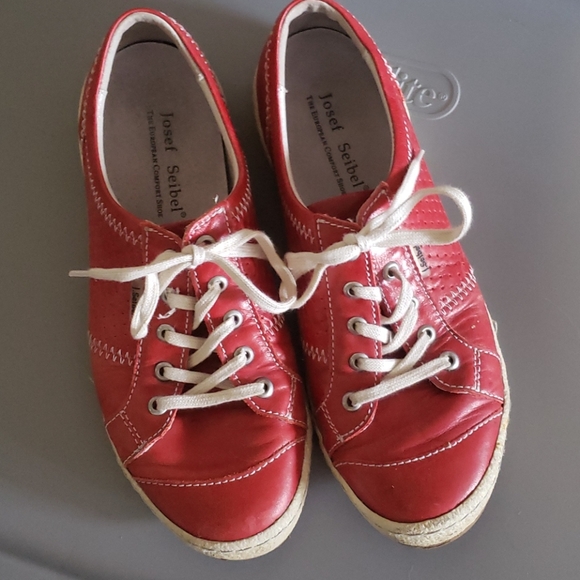 josef seibel tennis shoes